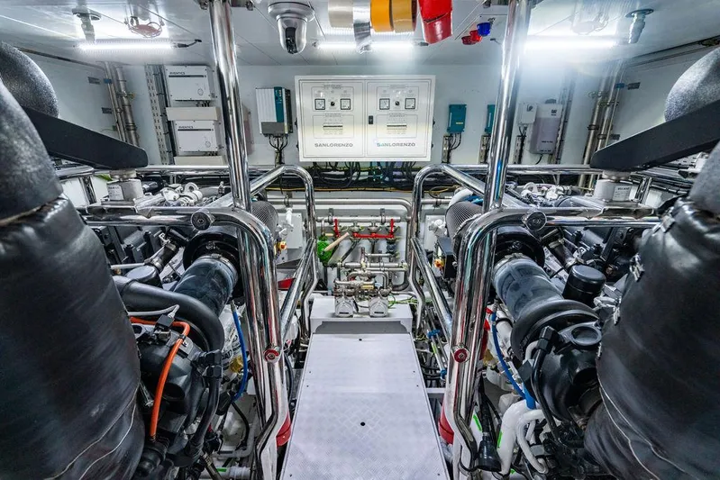 The Wolf Yacht Photos Pics 