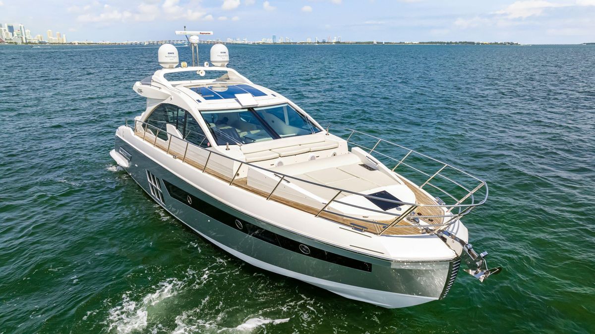 2016 Azimut 55 