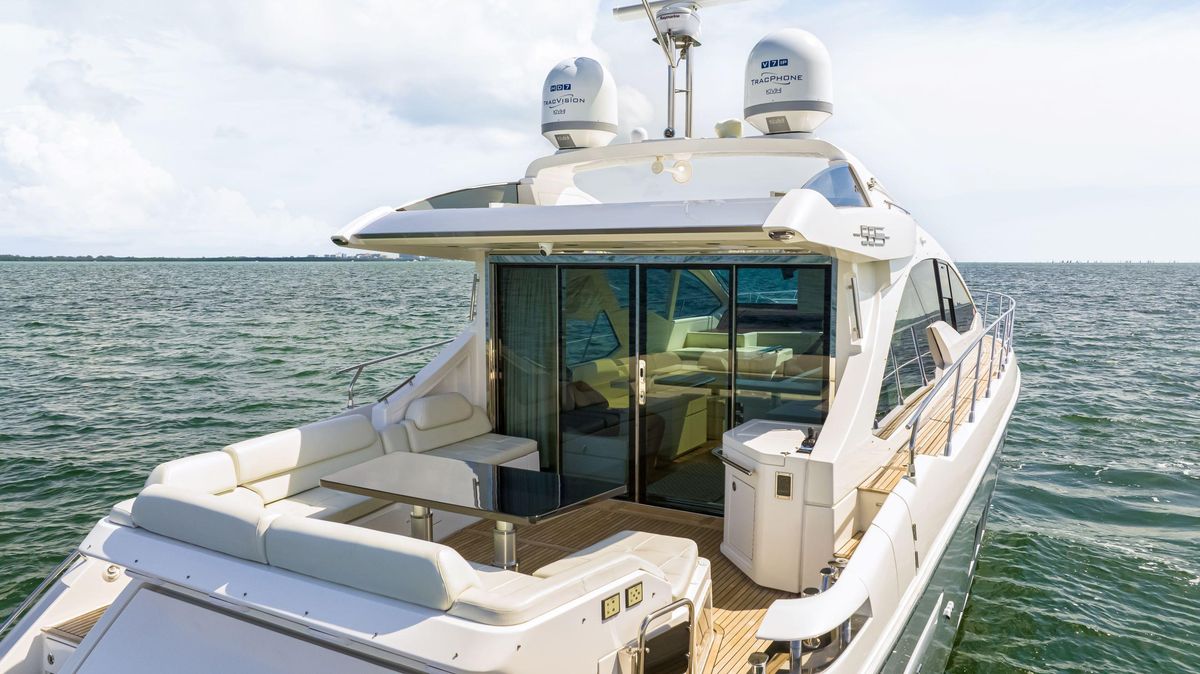 2016 Azimut 55 