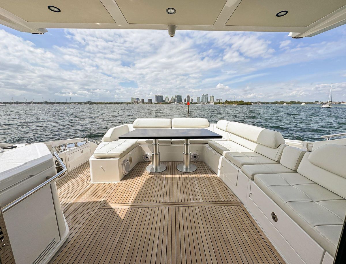 2016 Azimut 55 