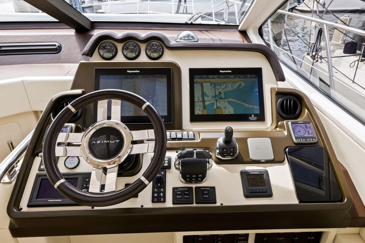 2016 Azimut 55 