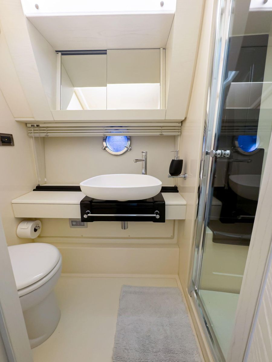 2016 Azimut 55 