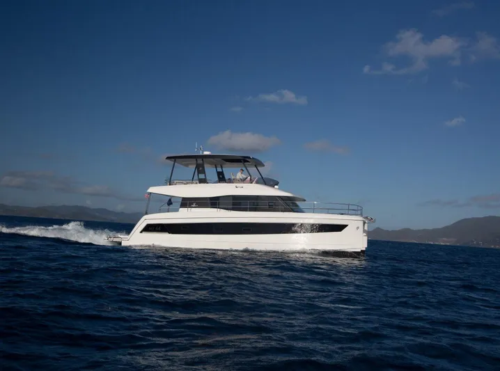 Wild Blue Yacht Photos Pics 