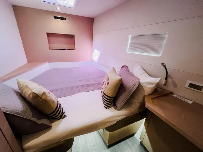 Wild Blue Yacht Photos Pics 