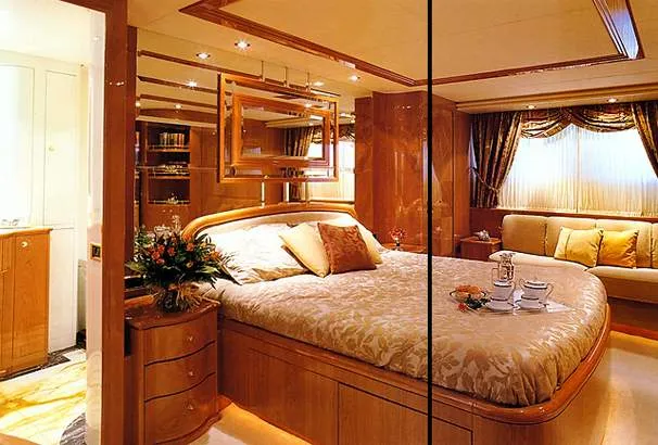  Yacht Photos Pics Manufacturer Provided Image