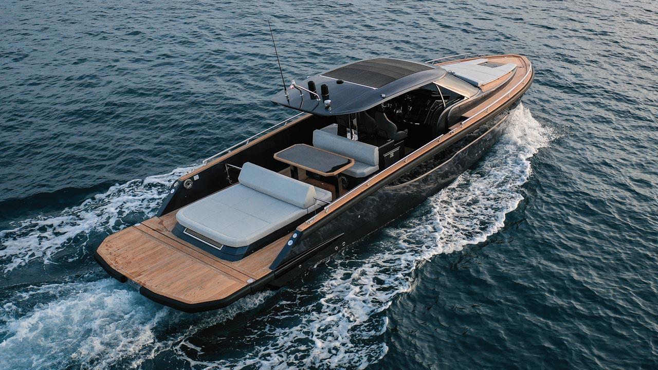 2023 Focus Forza 37 luxury yacht cruising on open water.