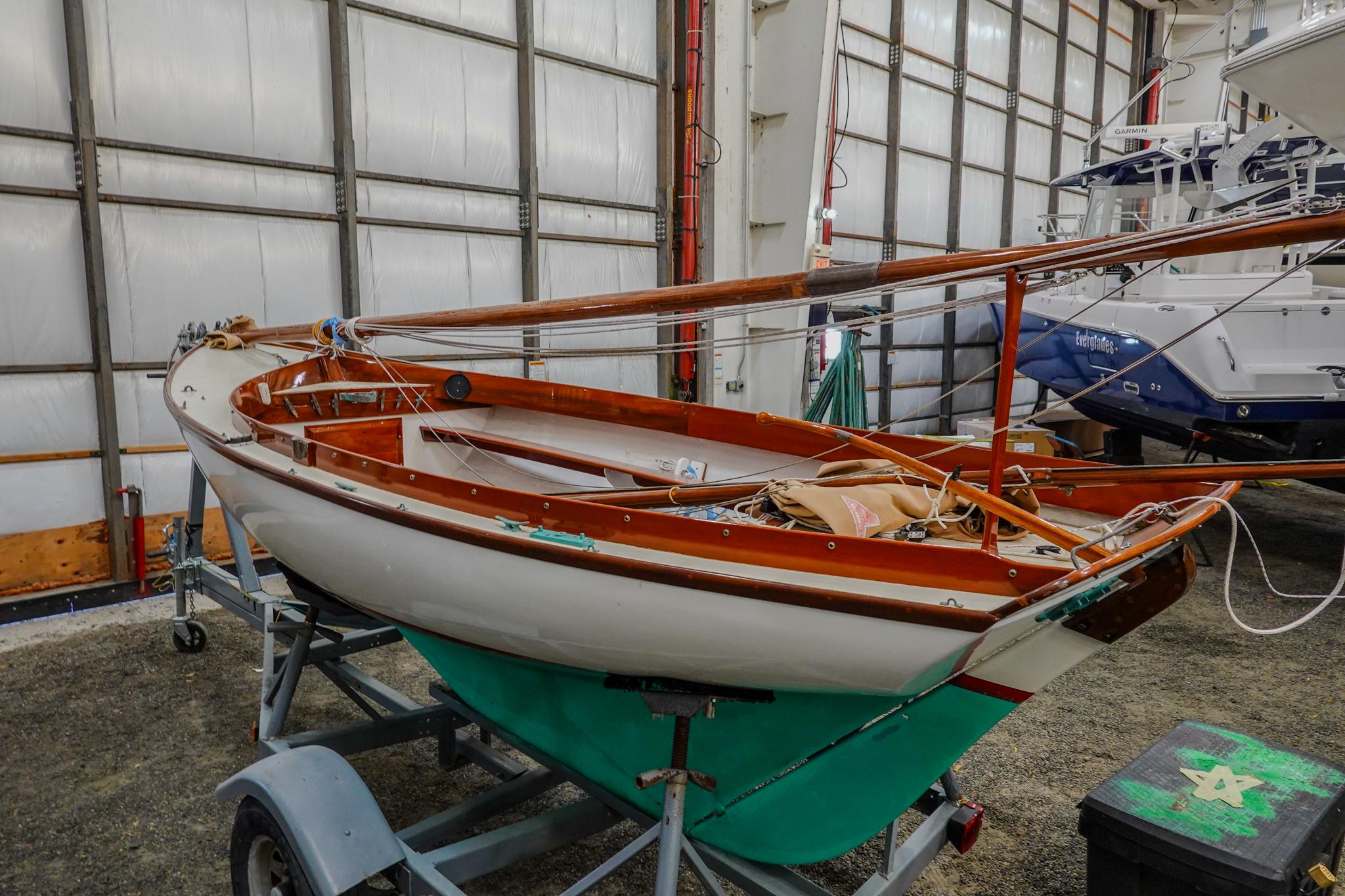 1976 Herreshoff 12 1/2 Daysailer for sale - YachtWorld