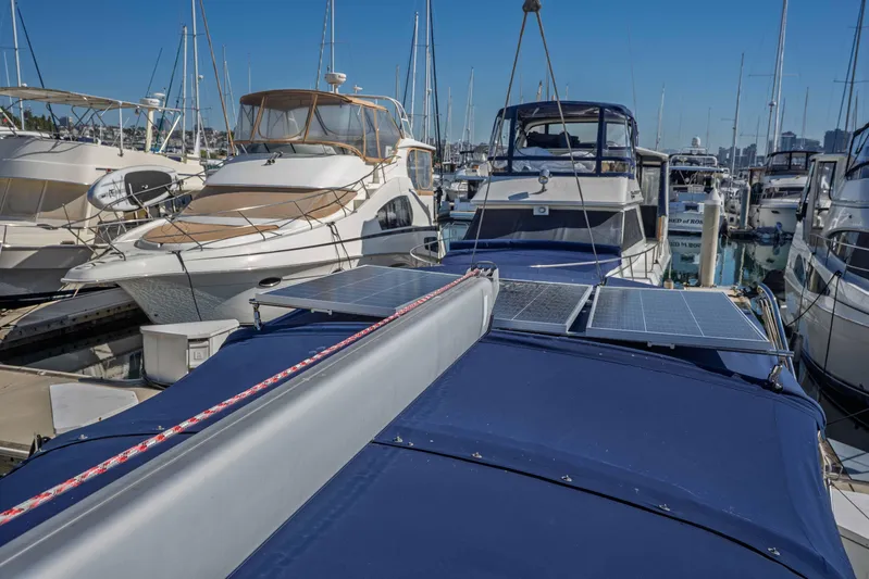 "champagne" Yacht Photos Pics Bimini with other solar panels.
