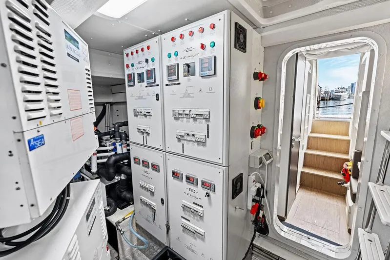 Deep Blue Yacht Photos Pics 