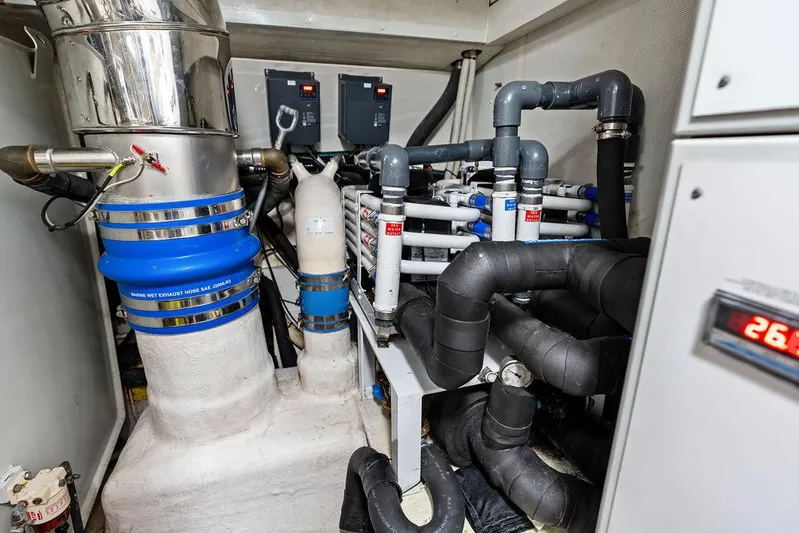 Deep Blue Yacht Photos Pics 