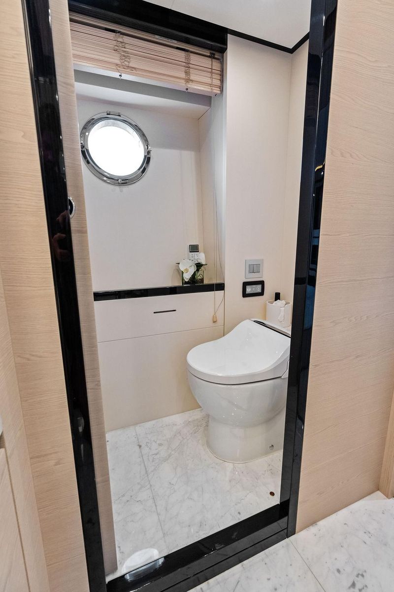 2018 Azimut 80 