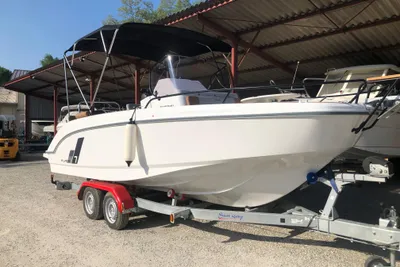 2023 Beneteau Flyer 7 SPACEdeck