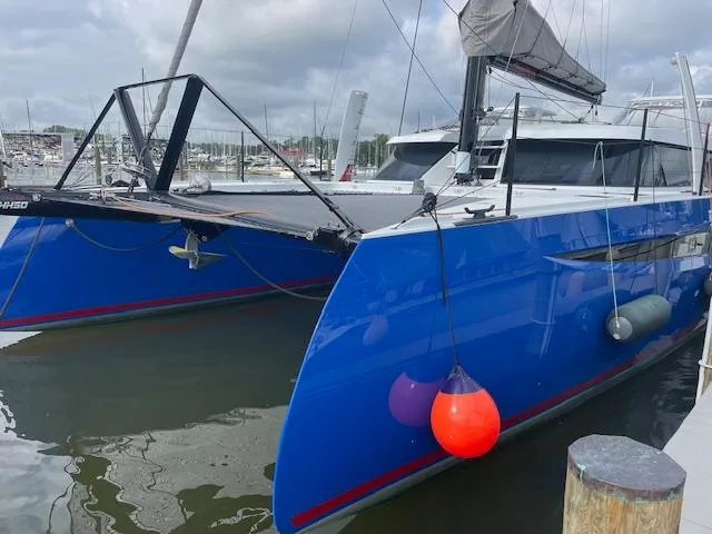 Honey Ryder Yacht Photos Pics 