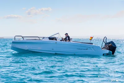 2023 Axopar 25 Cross Bow