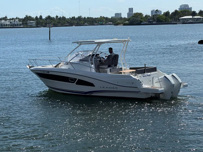  Yacht Photos Pics 2020 Jeanneau Leader 9.0 WA boat cruising on a sunny day.