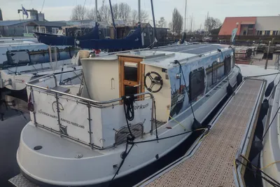 1984 Houseboaten ( 4x ) Hybride/Electrisch Varend