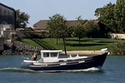 1980 Fisher Fisher 30 pilothouse