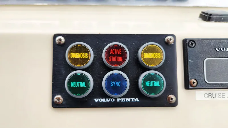 La Vita Bella Yacht Photos Pics 