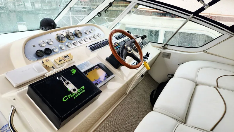 La Vita Bella Yacht Photos Pics 