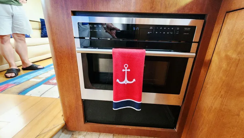 La Vita Bella Yacht Photos Pics 