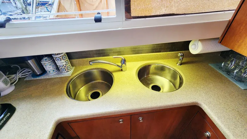 La Vita Bella Yacht Photos Pics 