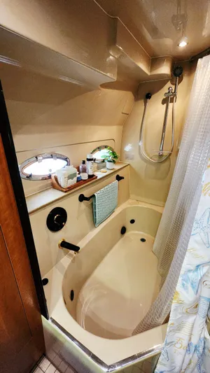 La Vita Bella Yacht Photos Pics 