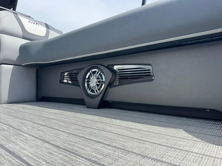  Yacht Photos Pics 2025 Avalon Catalina Platinum Quad Lounge interior speaker detail, showcasing modern design and luxury features.