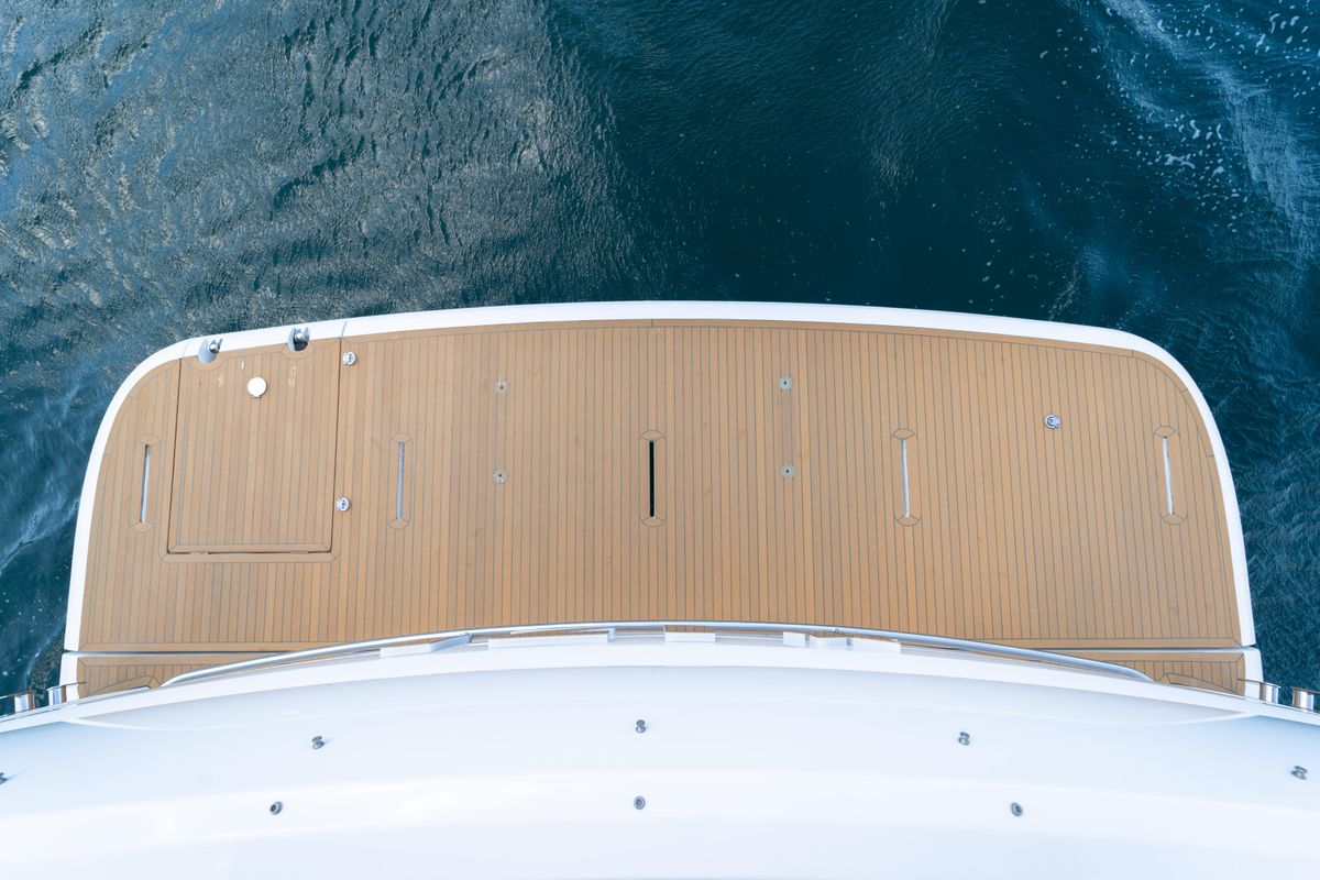 2017 Azimut 65 