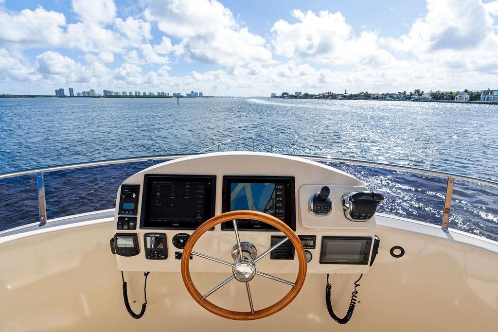 2018 Palm Beach Motor Yachts 55 