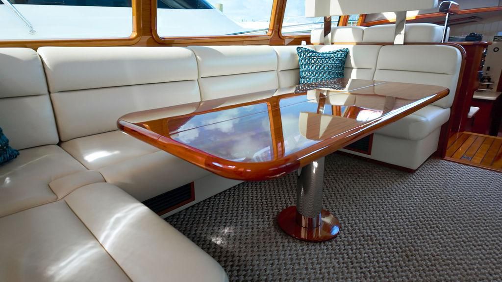 2018 Palm Beach Motor Yachts 55 