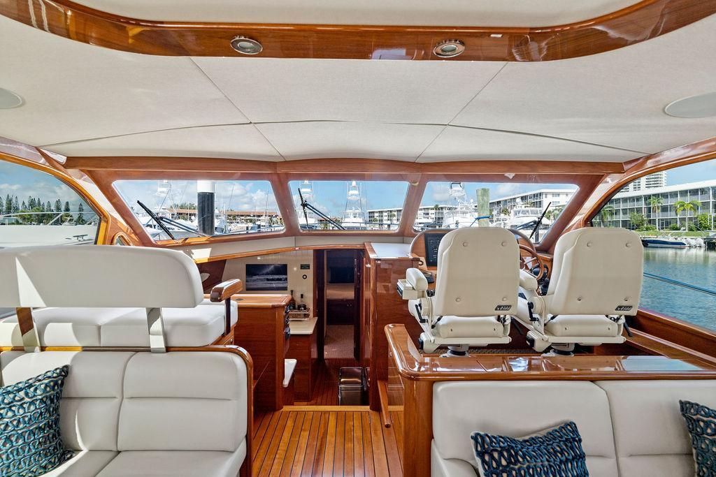 2018 Palm Beach Motor Yachts 55 