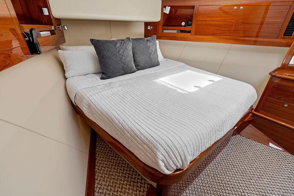 2018 Palm Beach Motor Yachts 55 
