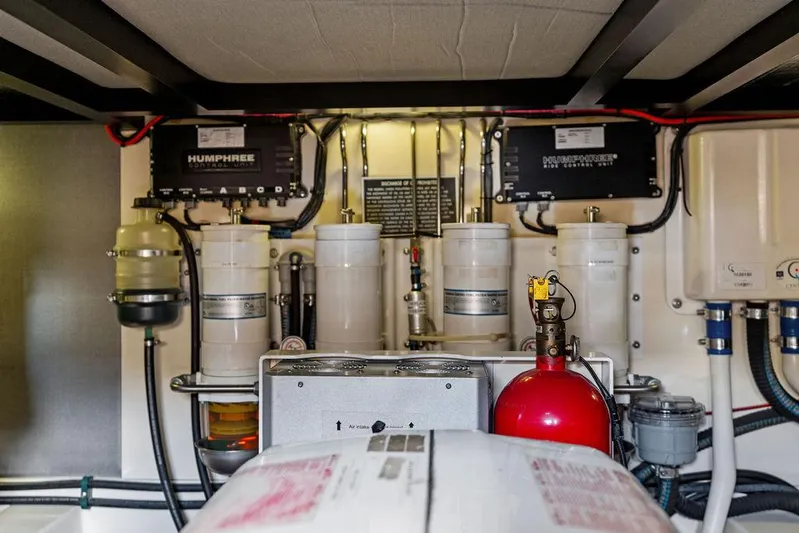 Tutto Bene Yacht Photos Pics 