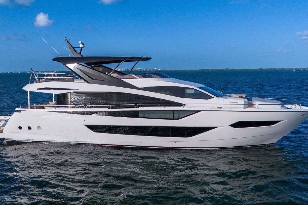 2024 Sunseeker 88 