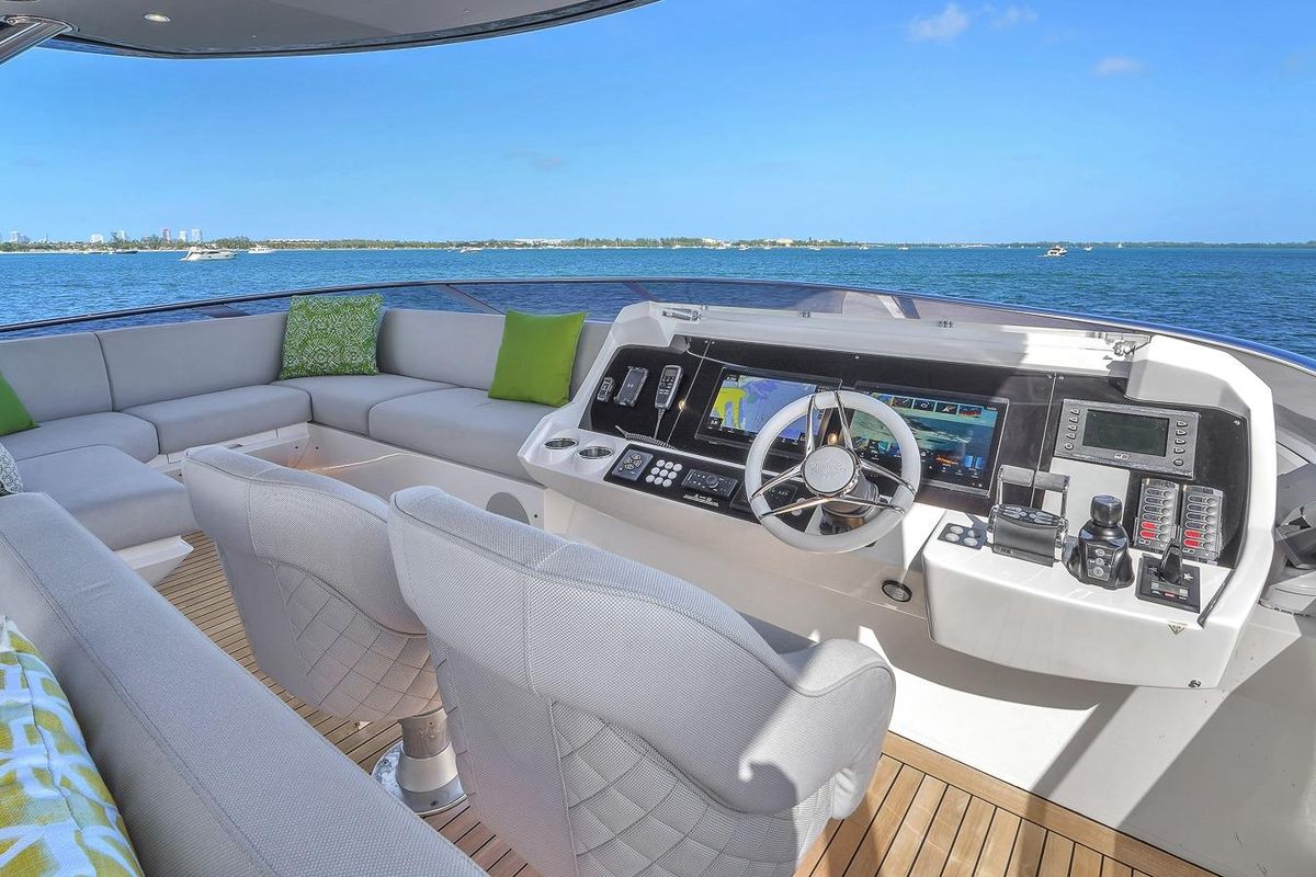 2024 Sunseeker 88 