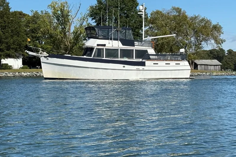 Irish Mist Yacht Photos Pics Grand Banks 49 Motor Yacht