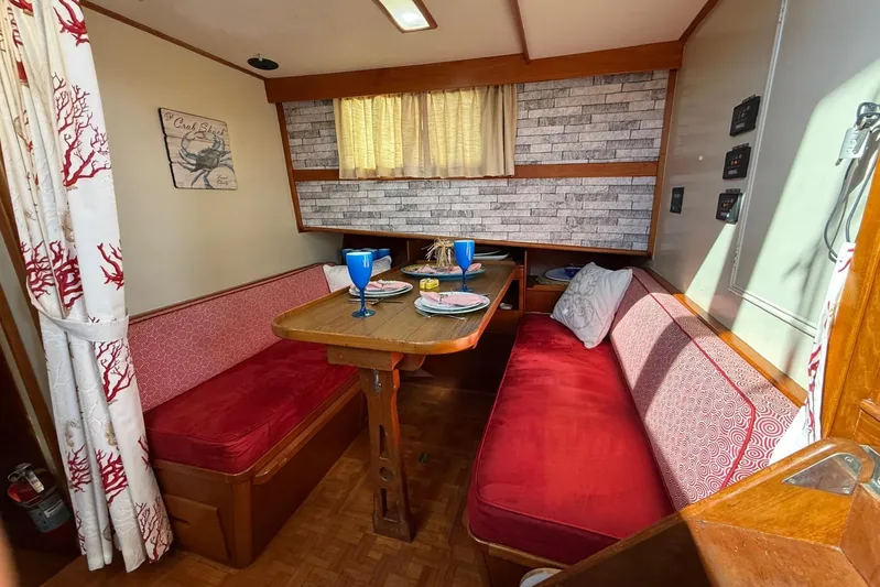 Irish Mist Yacht Photos Pics Grand Banks 49 Motor Yacht