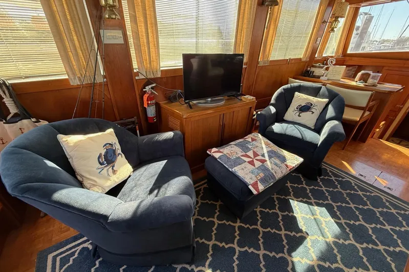 Irish Mist Yacht Photos Pics Grand Banks 49 Motor Yacht