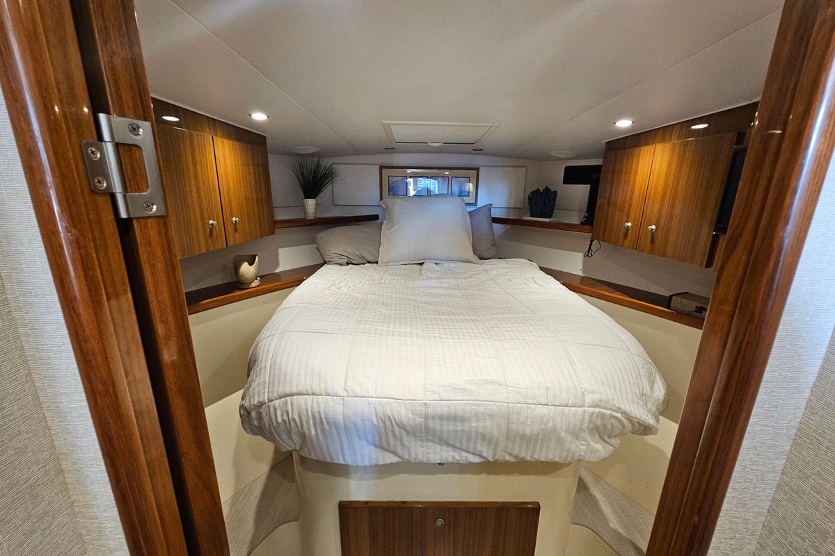 2013 Viking 42 