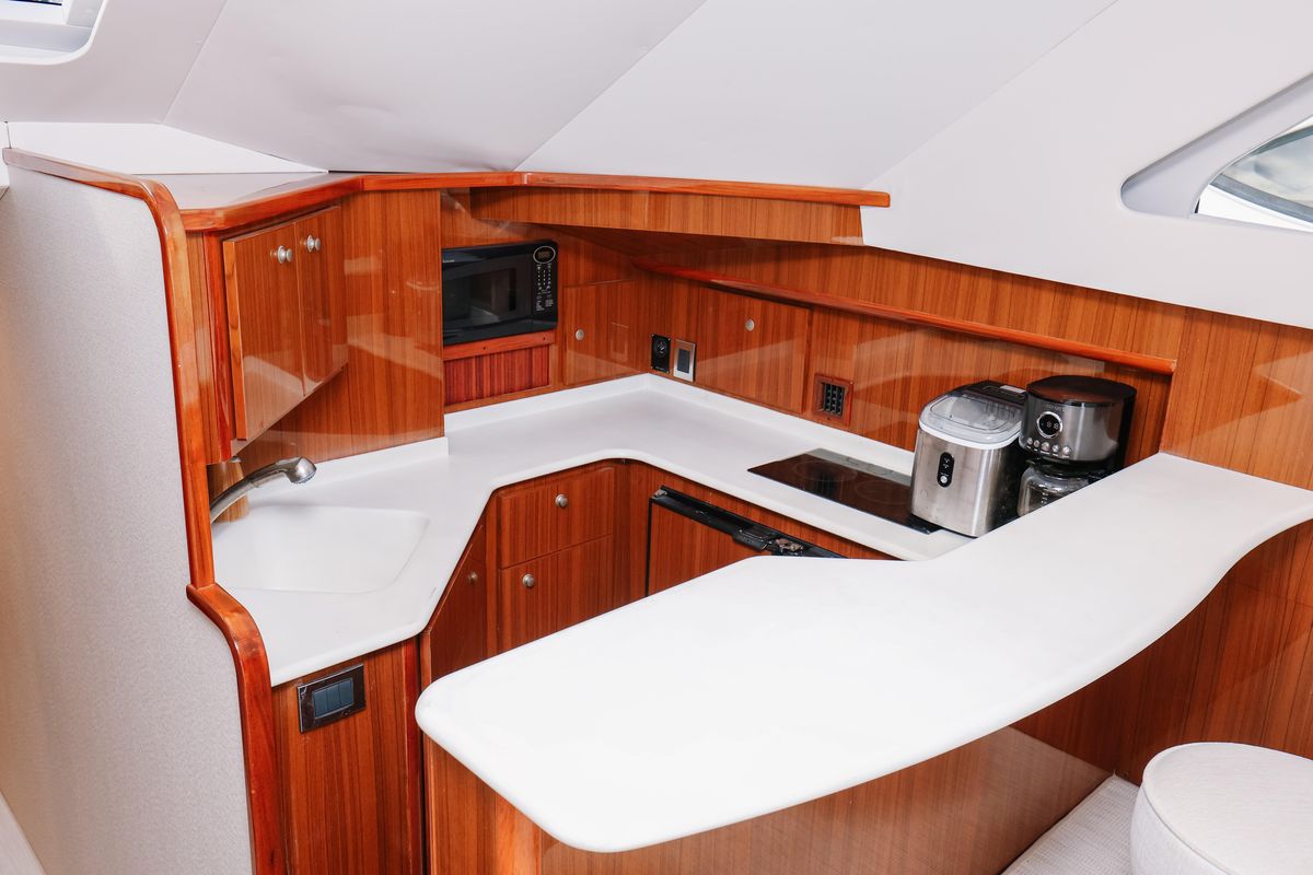 2013 Viking 42 