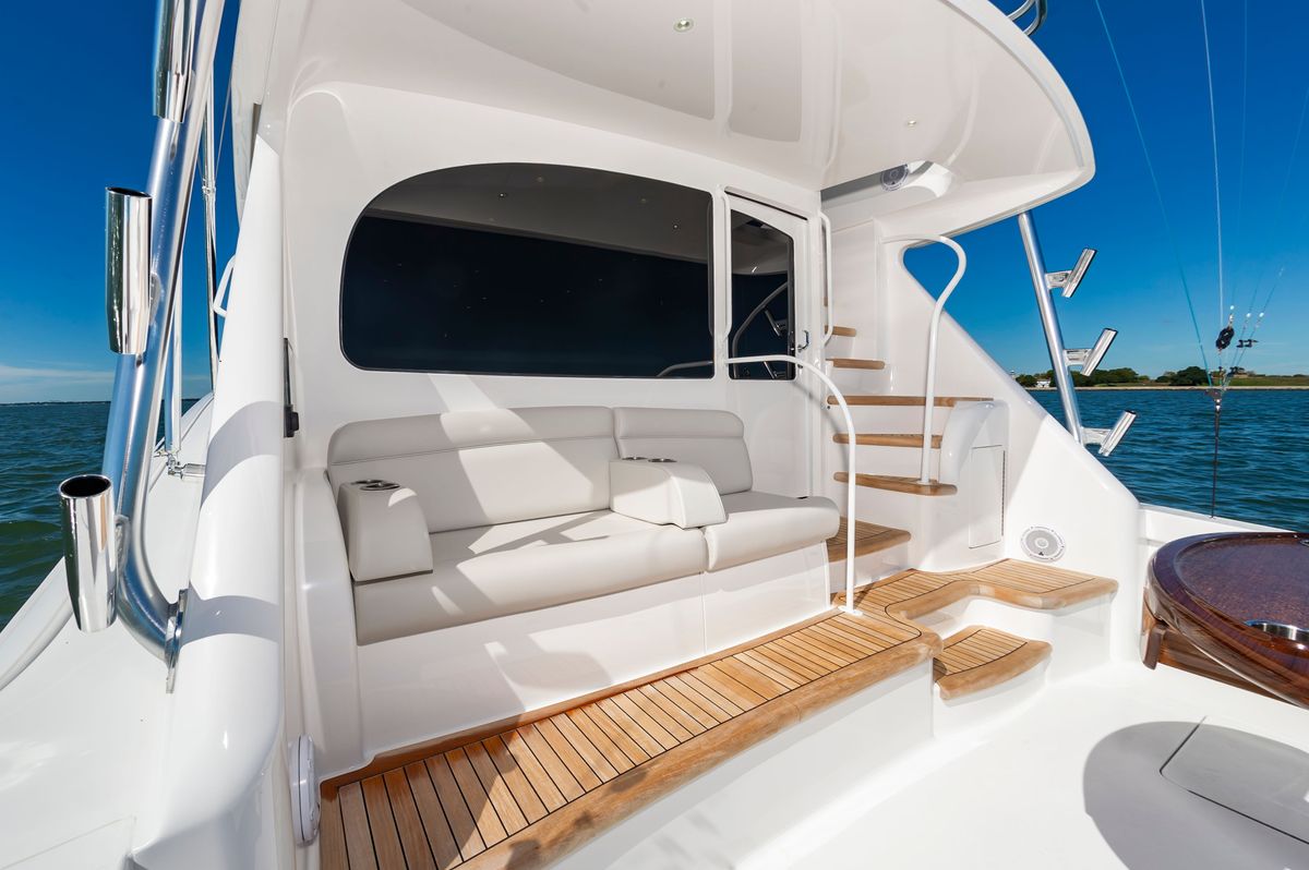 2025 Viking 58 