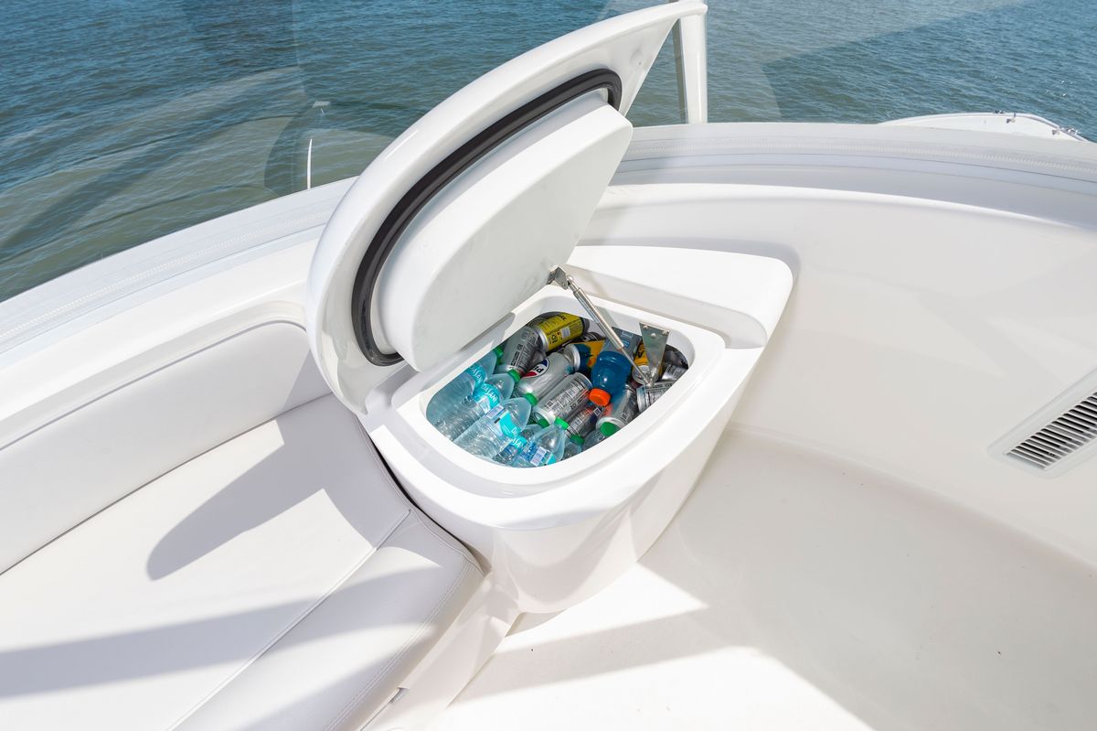 2025 Viking 58 