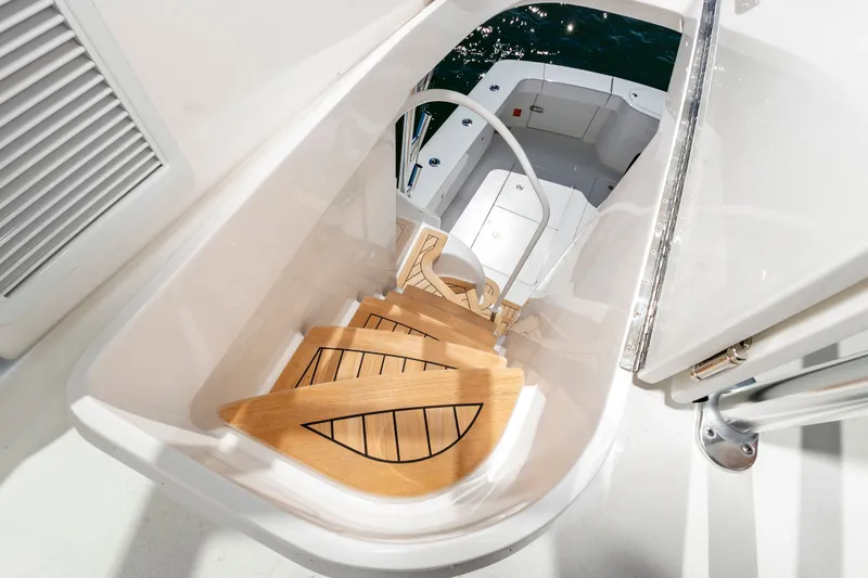 Simple Man Yacht Photos Pics 