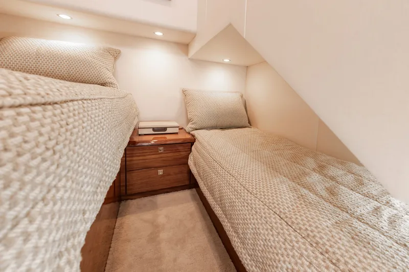 Simple Man Yacht Photos Pics 