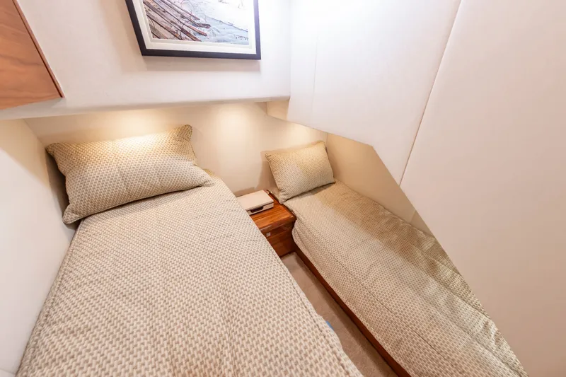 Simple Man Yacht Photos Pics 