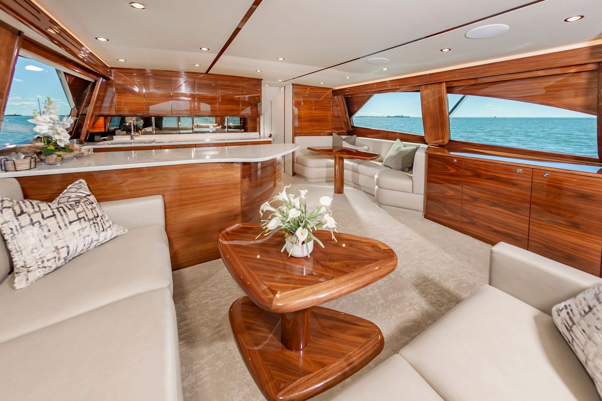 2025 Viking 58 