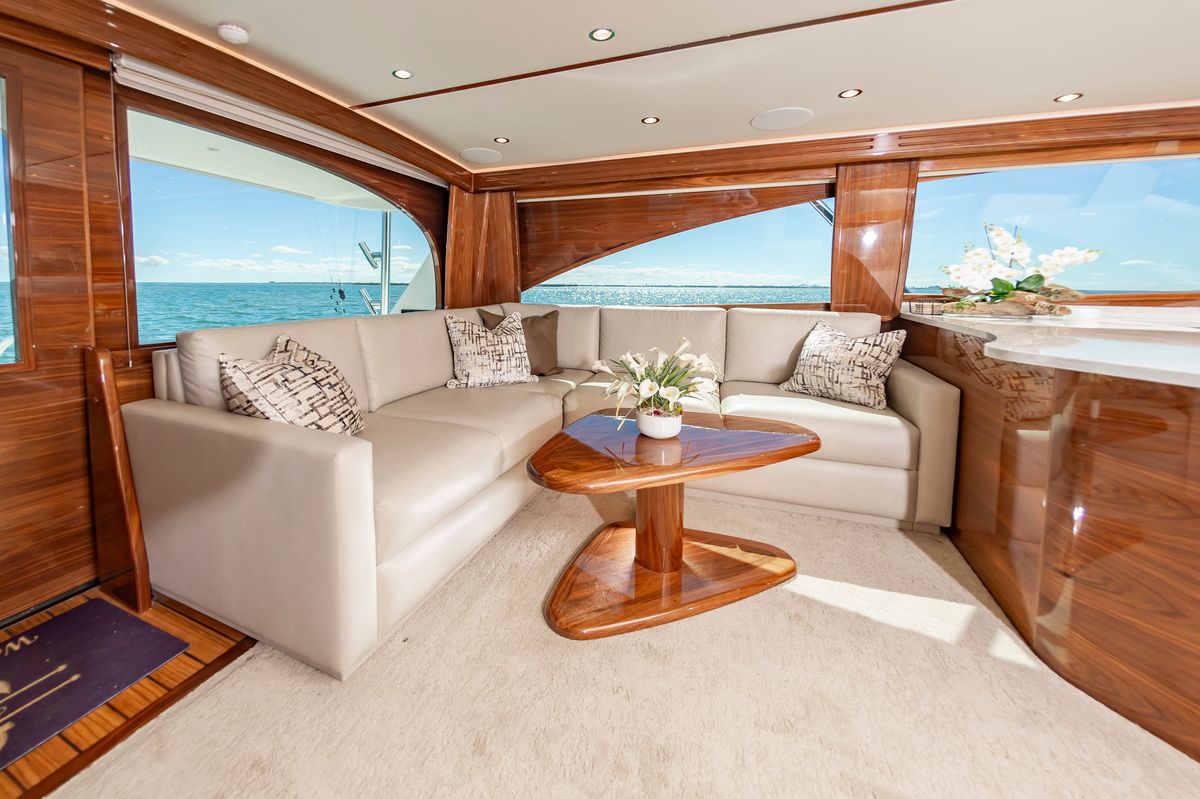 2025 Viking 58 