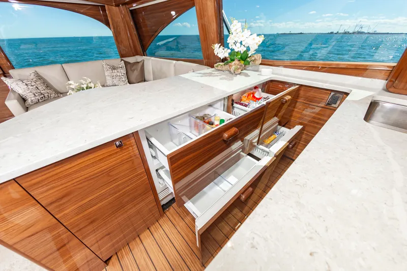 Simple Man Yacht Photos Pics 