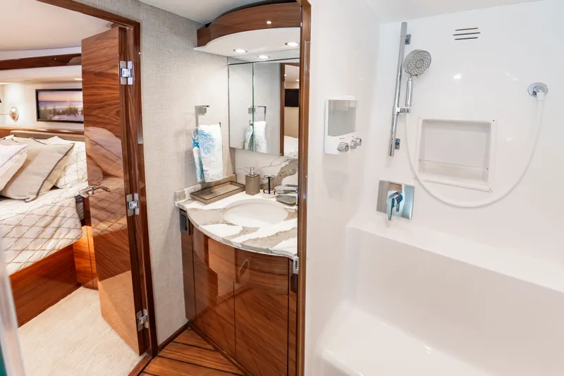 Simple Man Yacht Photos Pics 