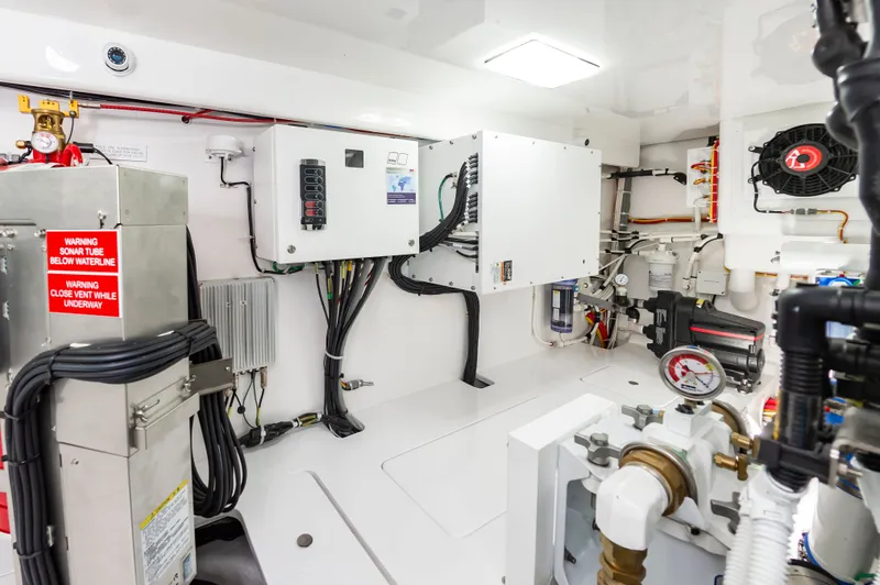 Simple Man Yacht Photos Pics 